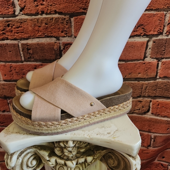 Circus comfort - Picture 4 of 9